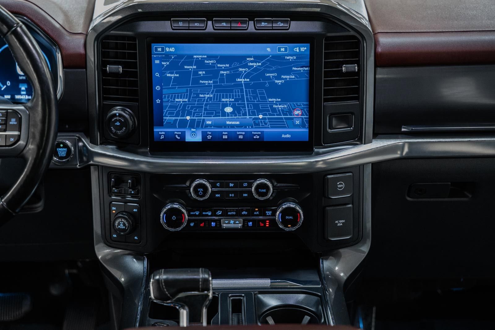 Certified 2023 Ford F150 Lariat w/ Equipment Group 502A High image 27