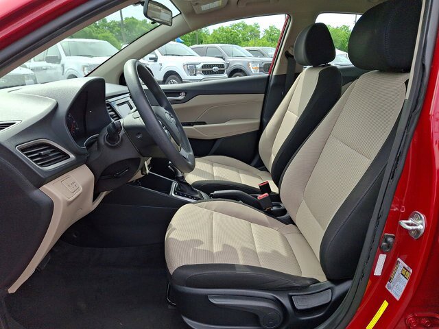 Used 2022 Hyundai Accent SE FWD image 14