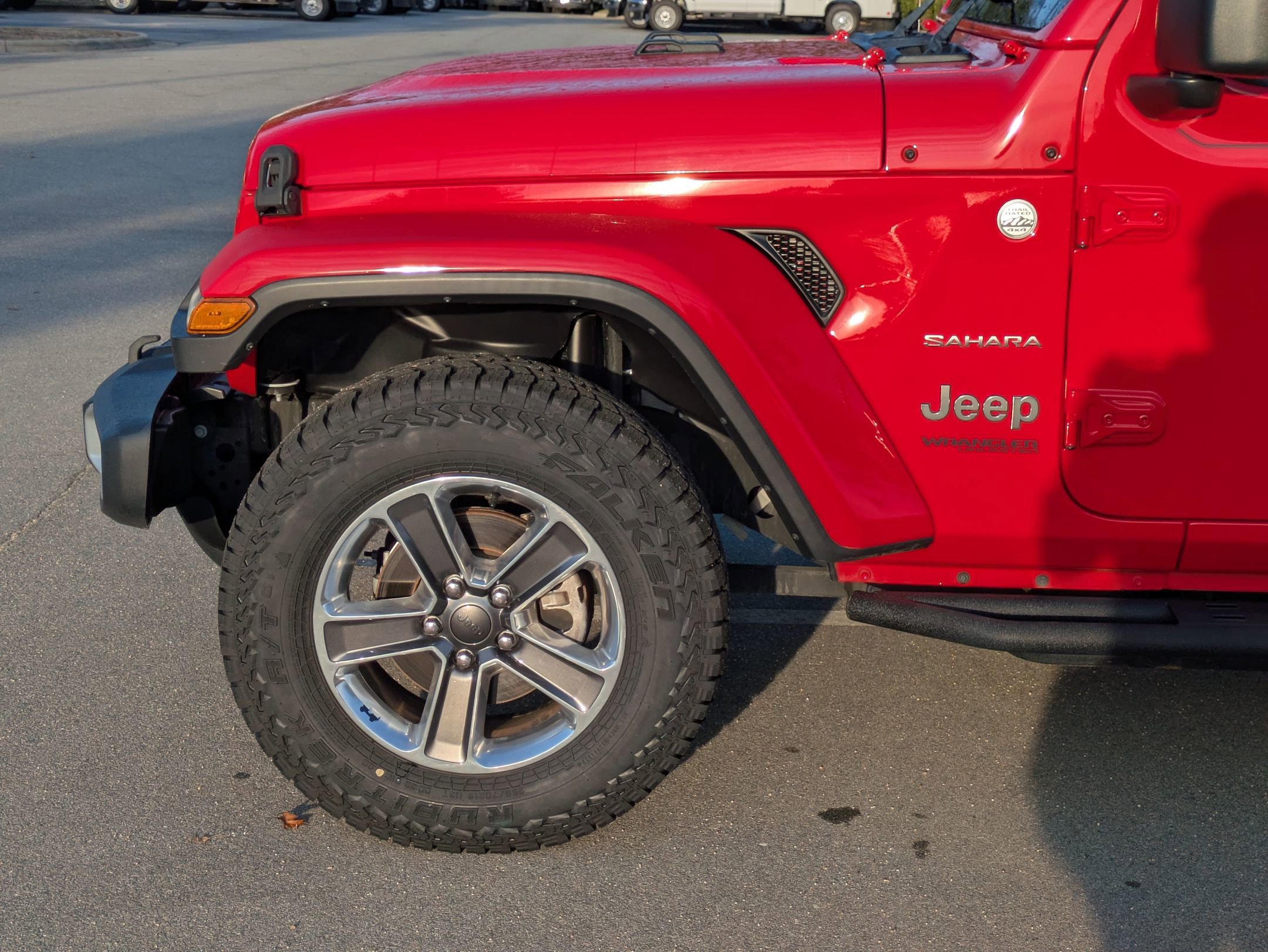 Used 2020 Jeep Wrangler Unlimited Sahara image 11