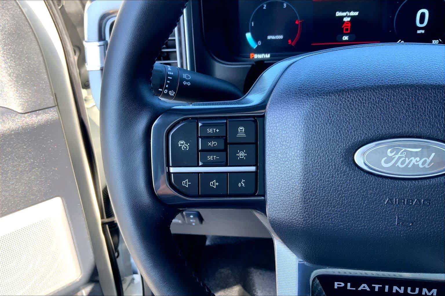 Certified 2025 Ford F250 Platinum w/ FX4 Off-Road Package AWD/4WD image 21
