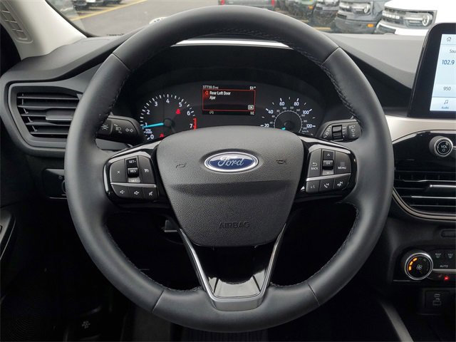 Certified 2022 Ford Escape SE w/ Cold Weather Package image 32