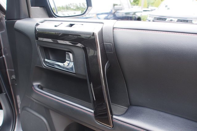 Used 2021 Toyota 4Runner TRD Off-Road Premium w/ Moonroof Package AWD/4WD image 13