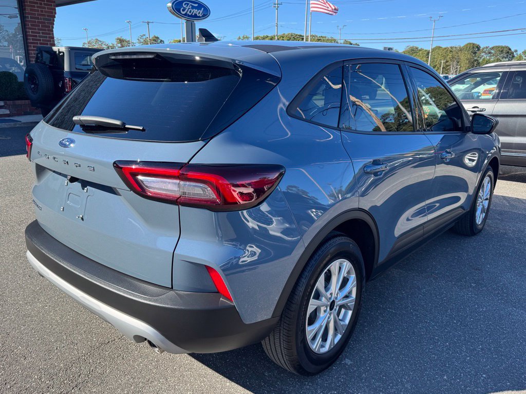 Certified 2025 Ford Escape Active FWD image 8
