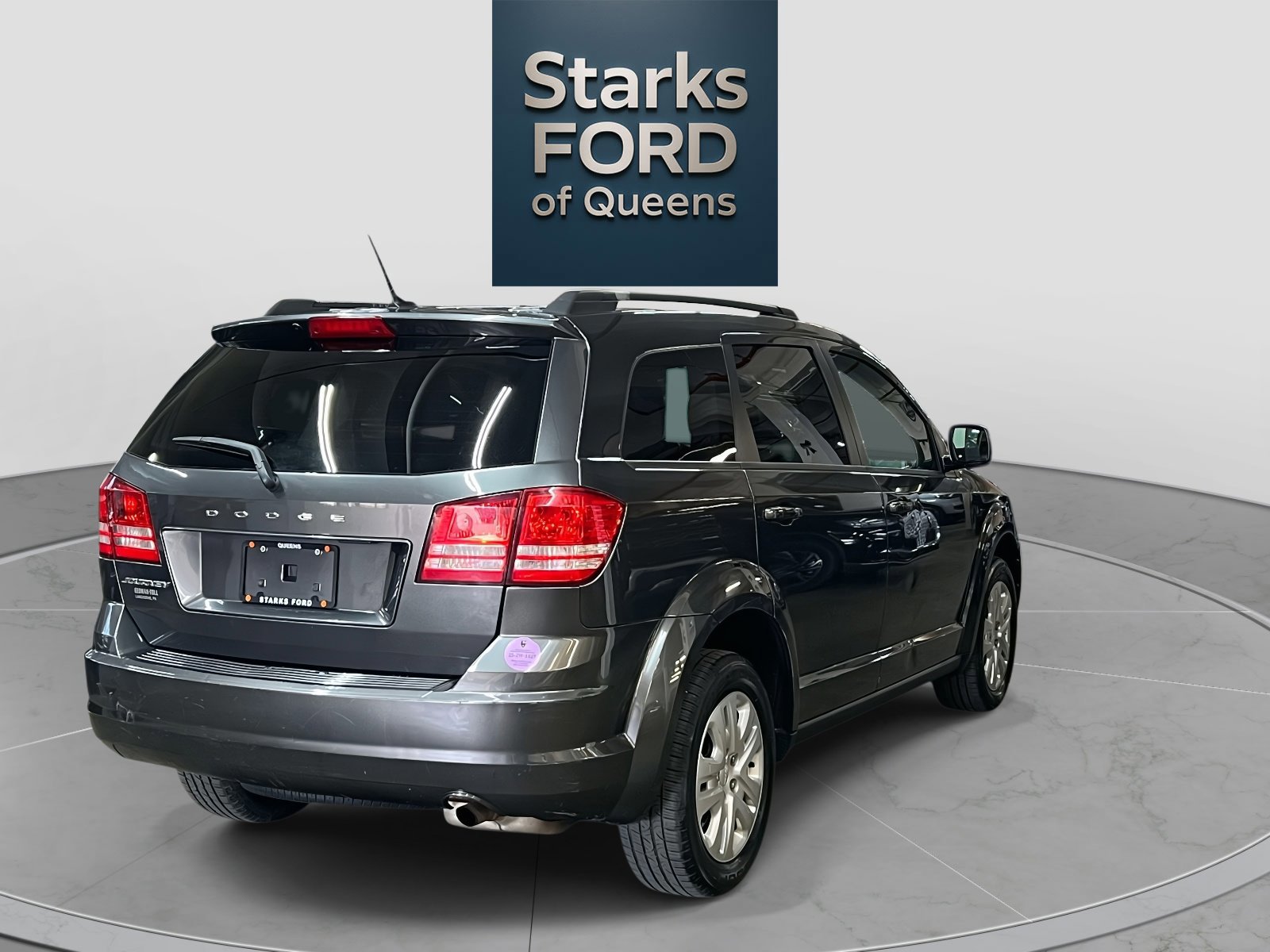 Used 2017 Dodge Journey SE image 3