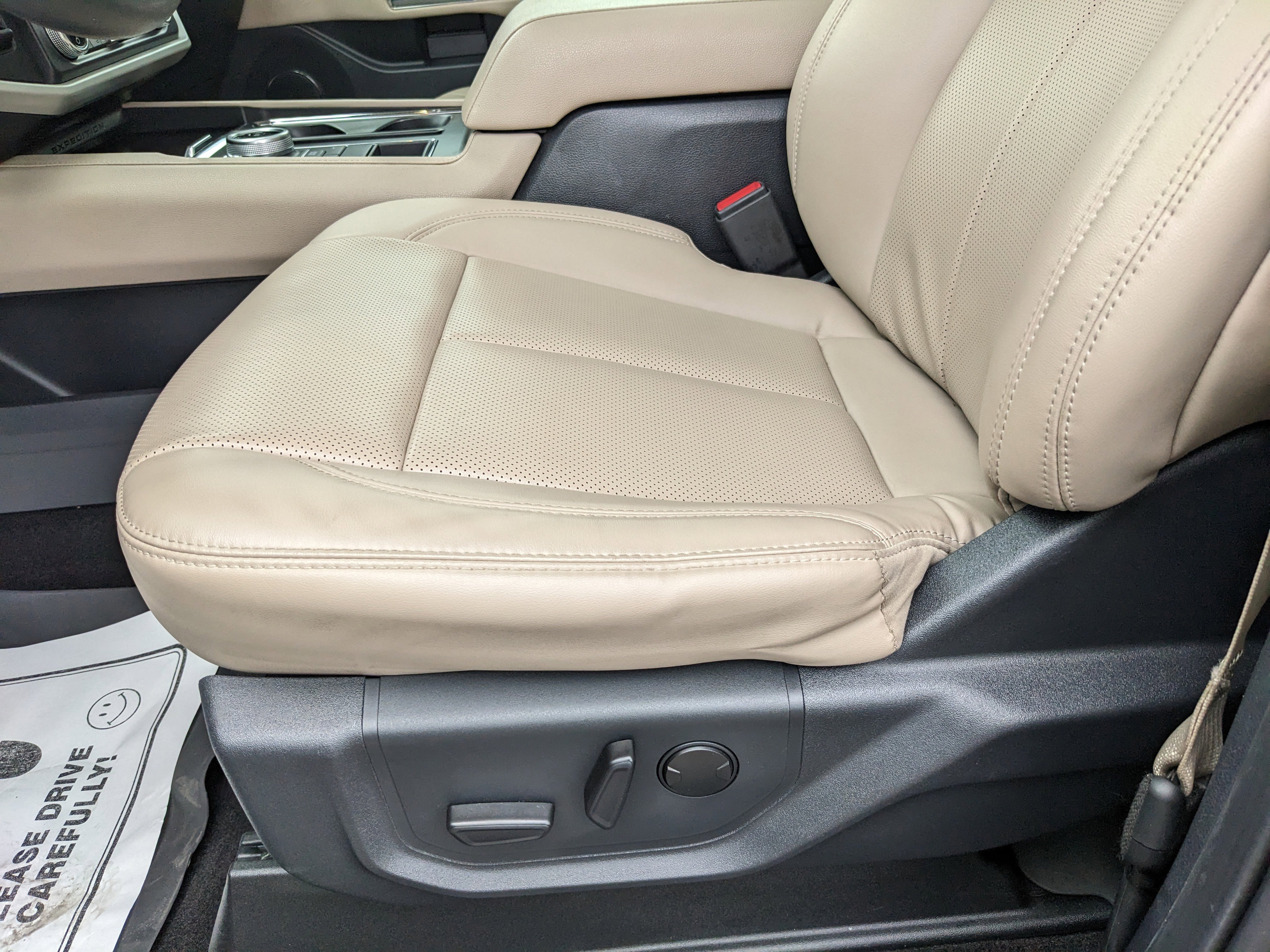 Certified 2022 Ford Expedition XLT image 25