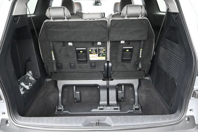 Used 2025 Toyota Sienna XLE FWD image 29