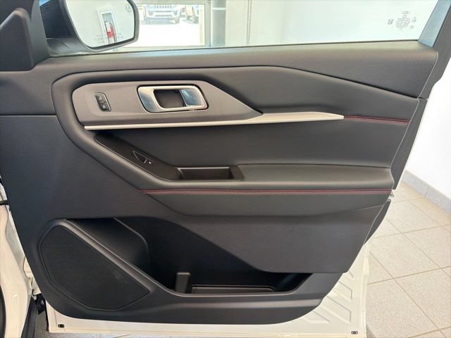 Certified 2025 Ford Explorer ST-Line AWD/4WD image 16