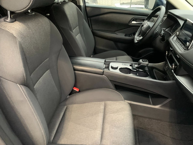 Used 2026 Nissan Rogue SV AWD/4WD image 10
