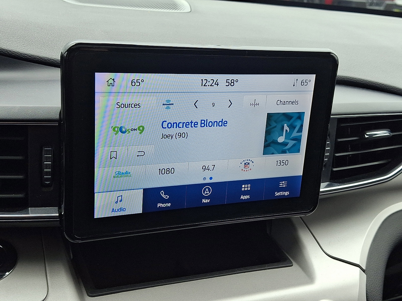 Certified 2023 Ford Explorer XLT w/ Equipment Group 202A image 24