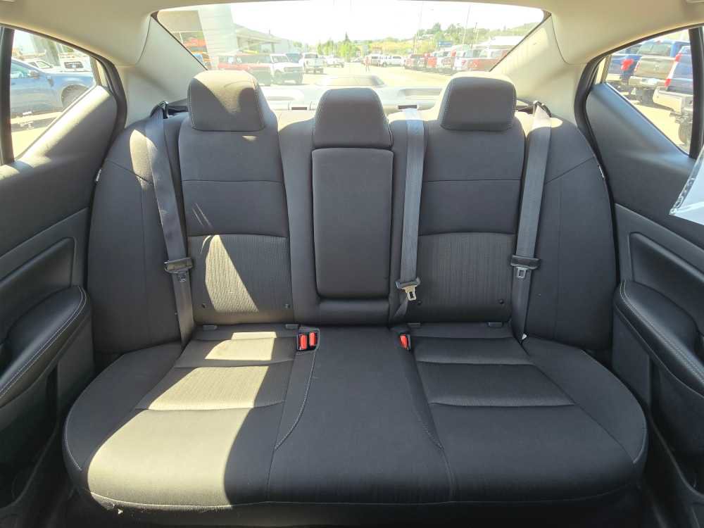 Used 2024 Nissan Altima 2.5 SV FWD image 17