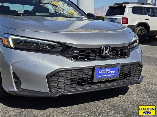 Used 2025 Honda Civic Sport image 2