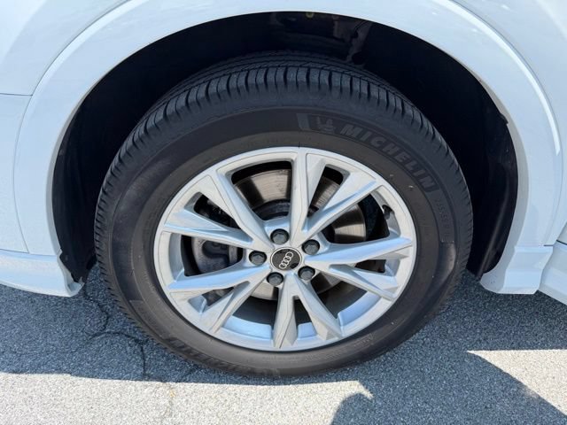 Used 2021 Audi Q3 2.0T Premium w/ Convenience Package AWD/4WD image 12