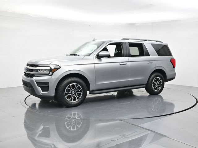 Certified 2024 Ford Expedition XLT AWD/4WD image 5