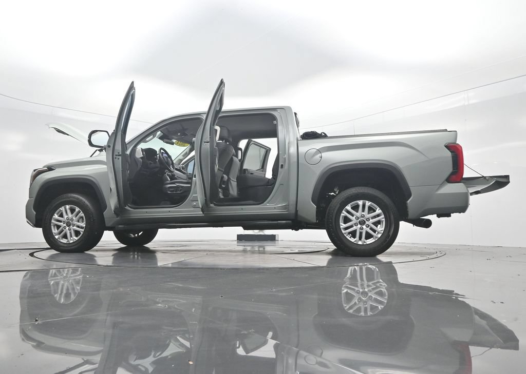 Used 2024 Toyota Tundra SR5 w/ SR5 Premium Package AWD/4WD image 53