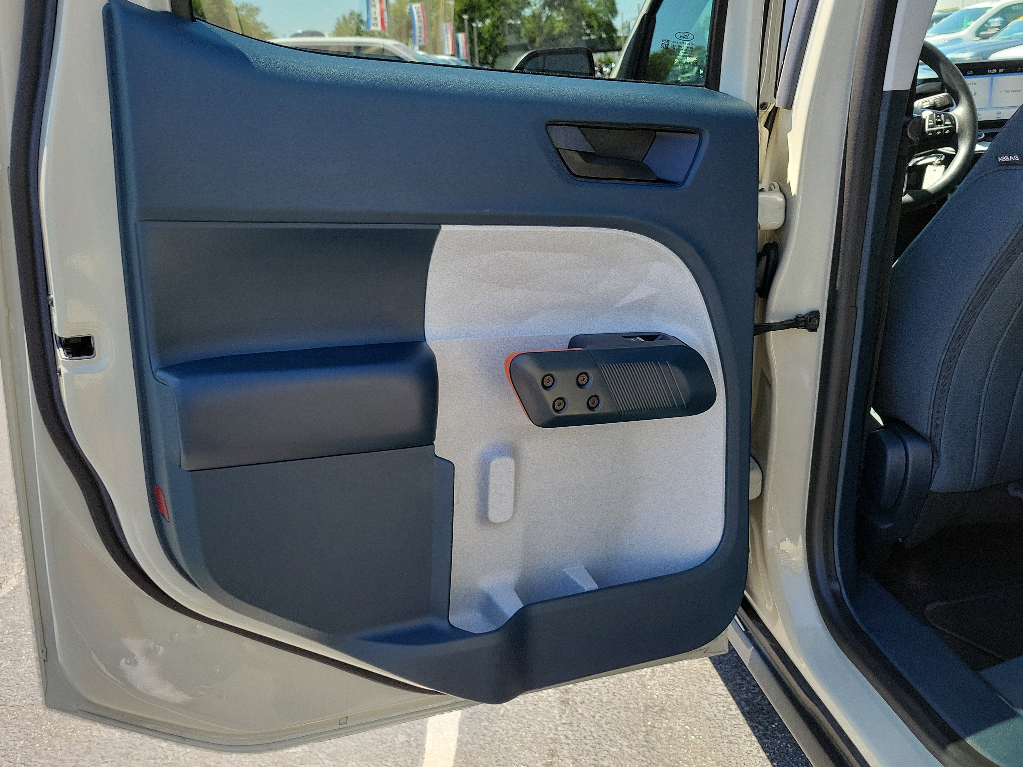 Certified 2024 Ford Maverick XLT FWD image 10