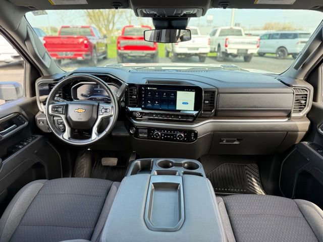 Used 2025 Chevrolet Silverado 2500 LT w/ Convenience Package AWD/4WD image 2