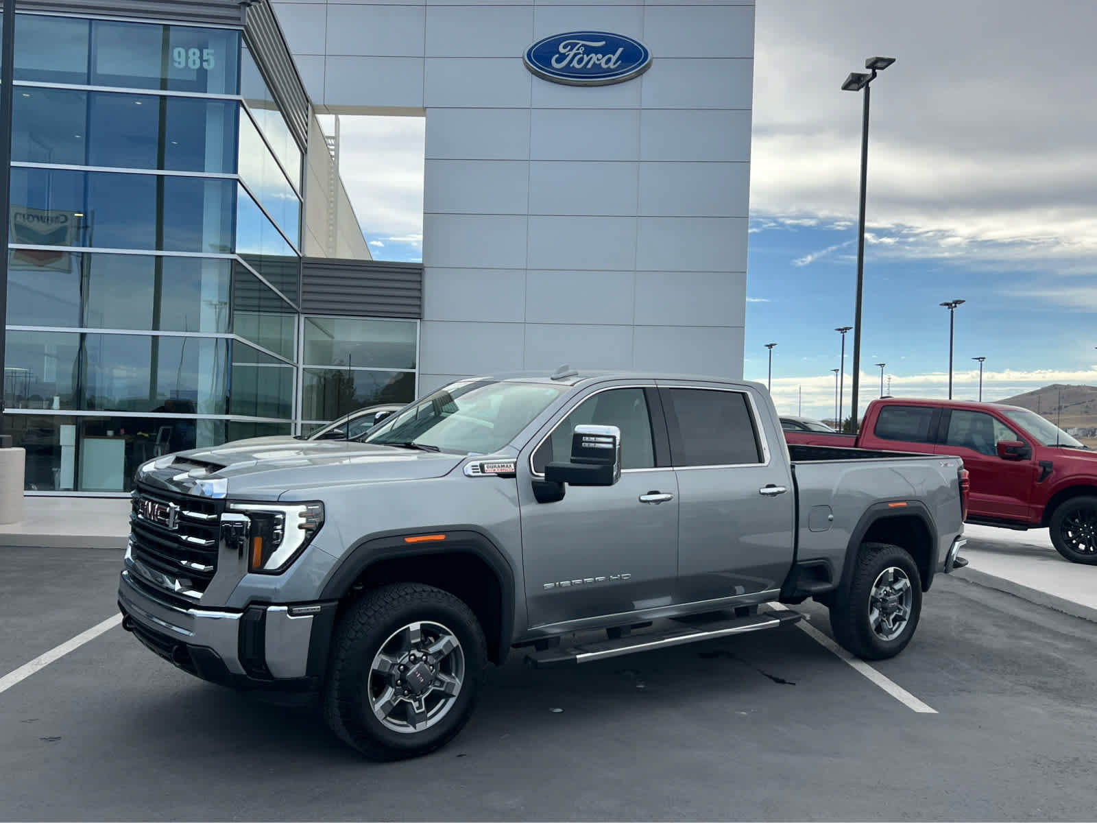 Used 2025 GMC Sierra 3500 SLT AWD/4WD image 1