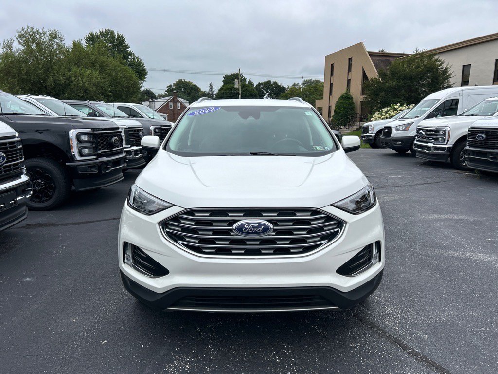 Certified 2022 Ford Edge SEL w/ Convenience Package AWD/4WD image 2