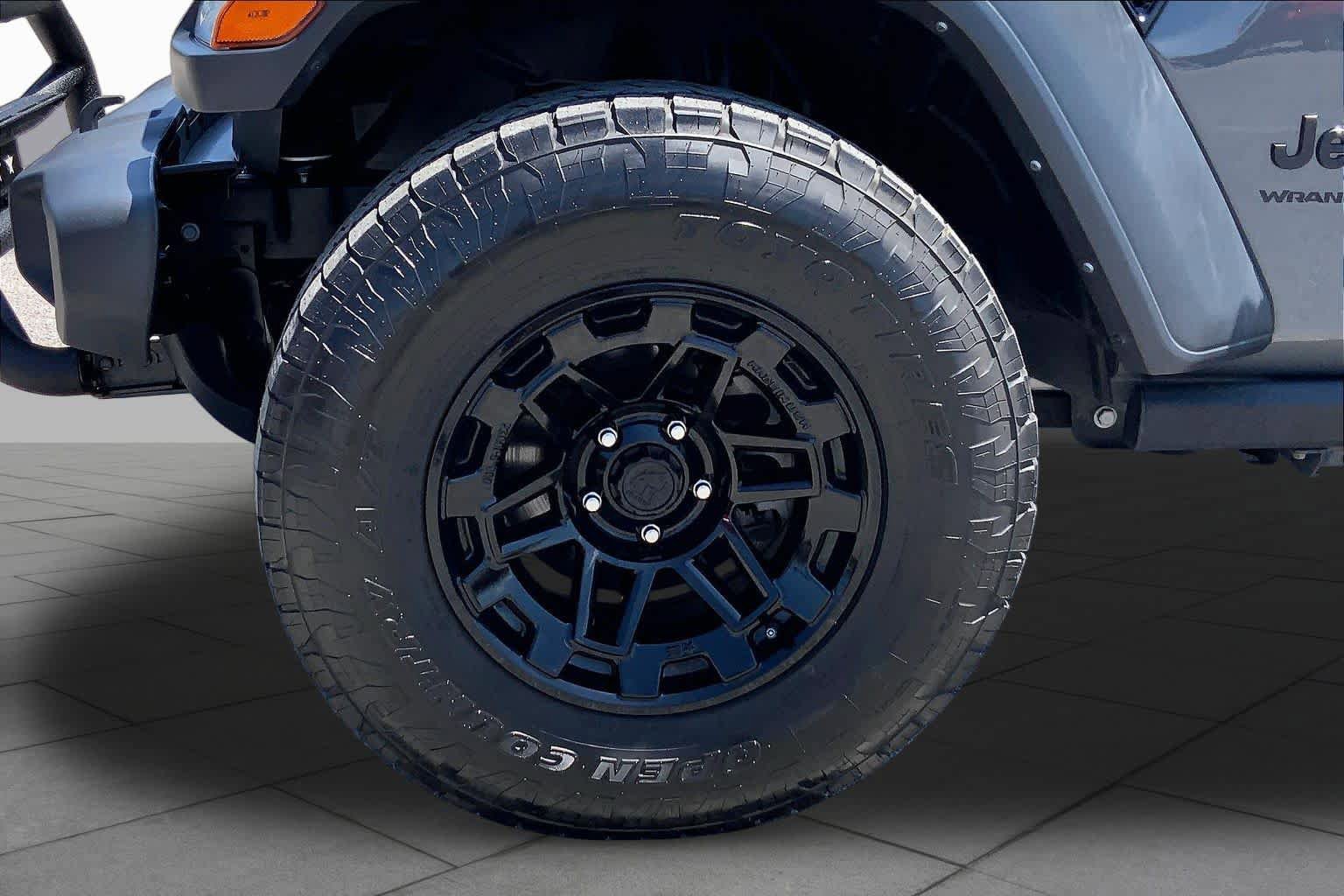 Used 2023 Jeep Wrangler Unlimited Sport AWD/4WD image 10