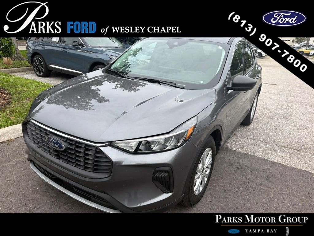 Certified 2024 Ford Escape Active w/ Tech Pack #1 FWD image 1