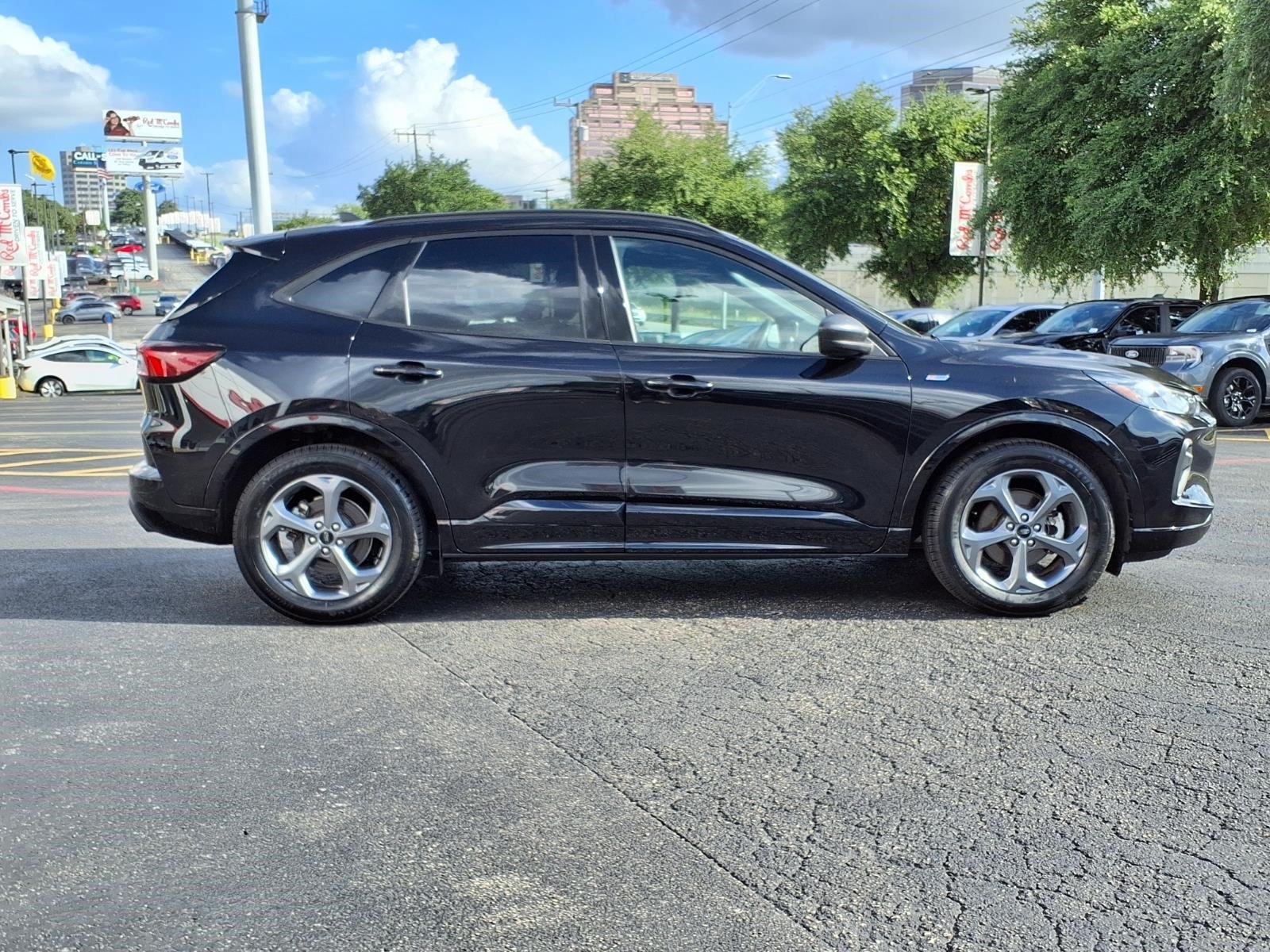 Certified 2024 Ford Escape ST-Line FWD image 5