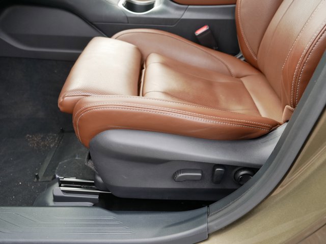 Used 2020 Subaru Outback Touring w/ Popular Package #2 image 14