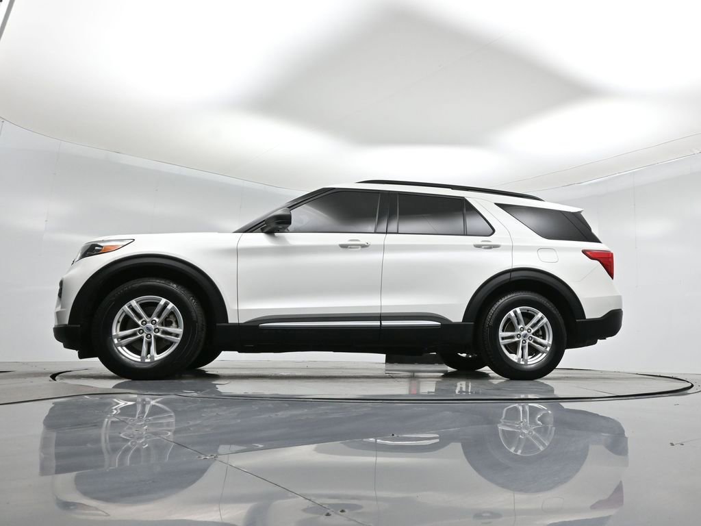 Certified 2023 Ford Explorer XLT image 24