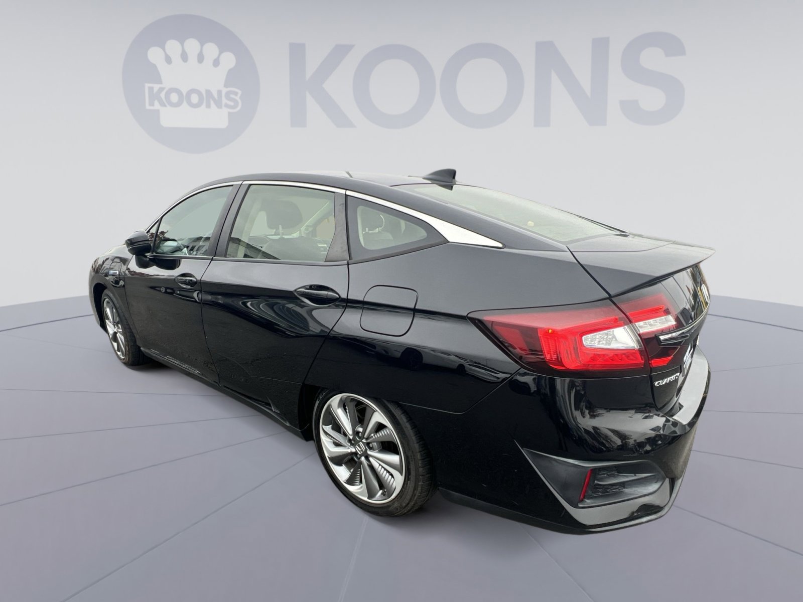 Used 2018 Honda Clarity Plug-In Hybrid image 4
