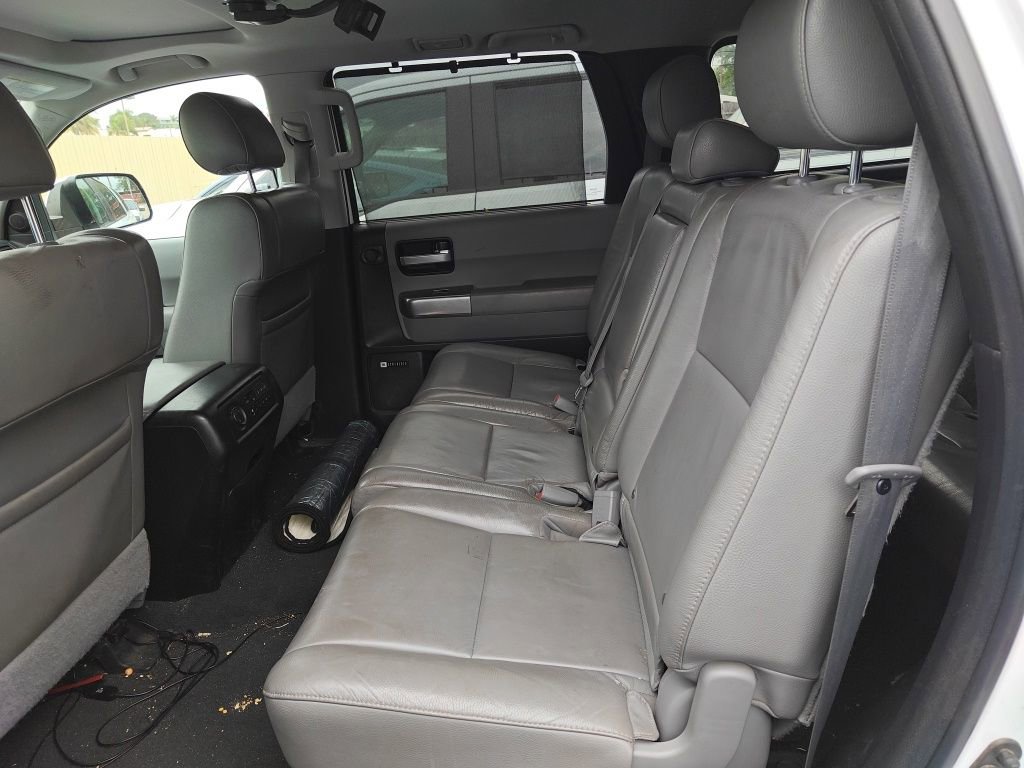 Used 2020 Toyota Sequoia Limited w/ Safety & Convenience Package AWD/4WD image 17