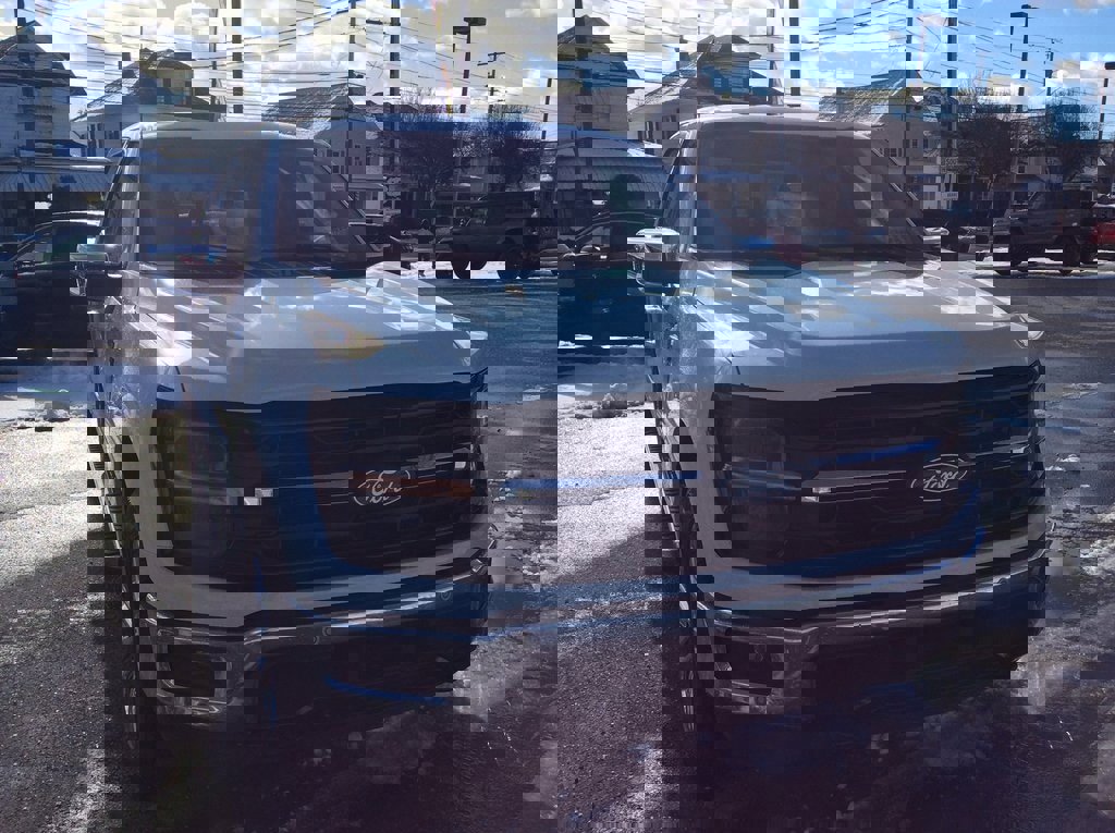 Certified 2024 Ford F150 XLT w/ Equipment Group 302A MID image 3