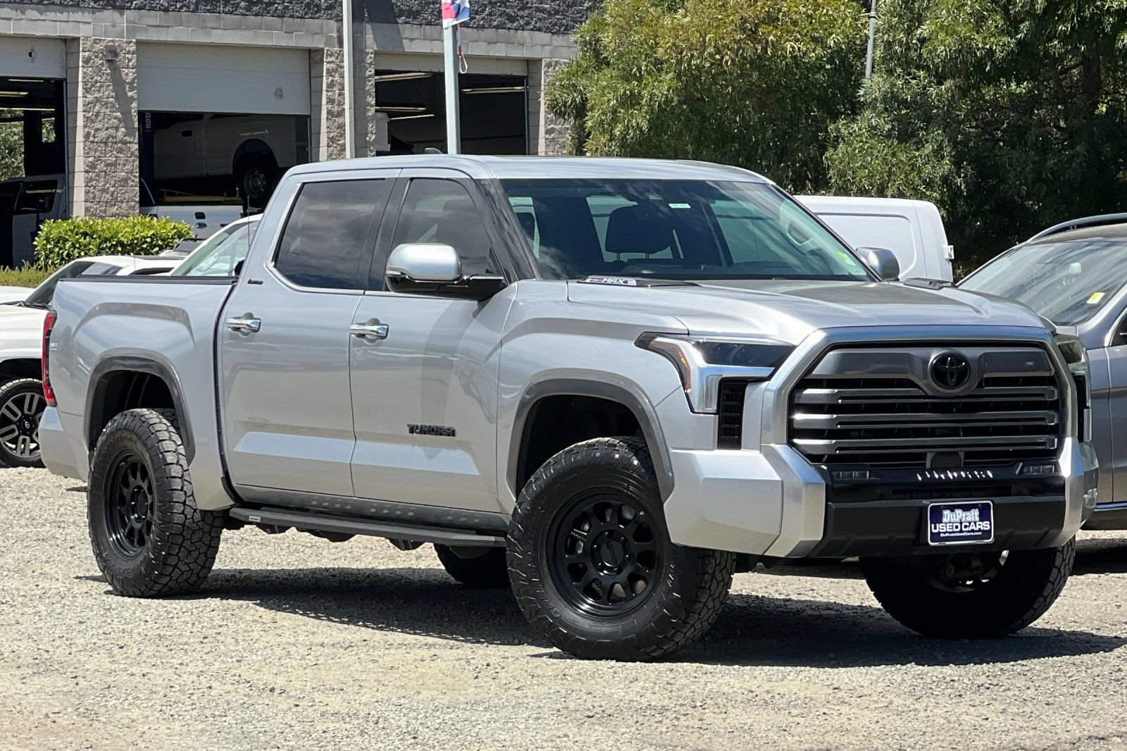 Used 2023 Toyota Tundra Limited w/ Power Package AWD/4WD image 2