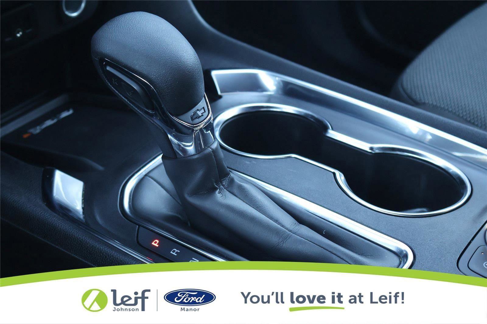 Used 2023 Chevrolet Traverse LT image 23