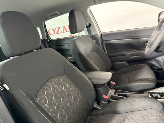 Used 2024 Mitsubishi Outlander Sport ES AWD/4WD image 16
