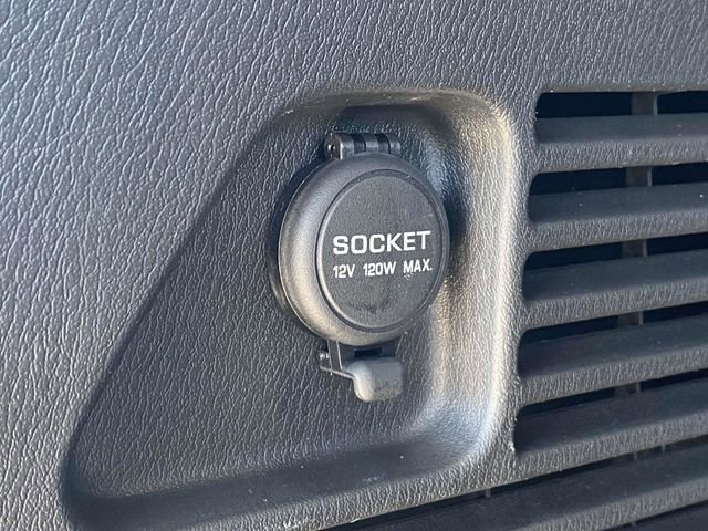 Used 2022 Nissan Armada SL w/ Captain's Chairs Package image 13