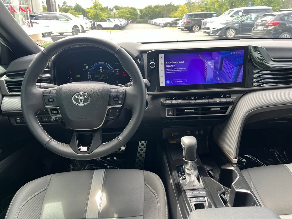 Used 2025 Toyota Camry SE w/ Multimedia Upgrade Package FWD image 15