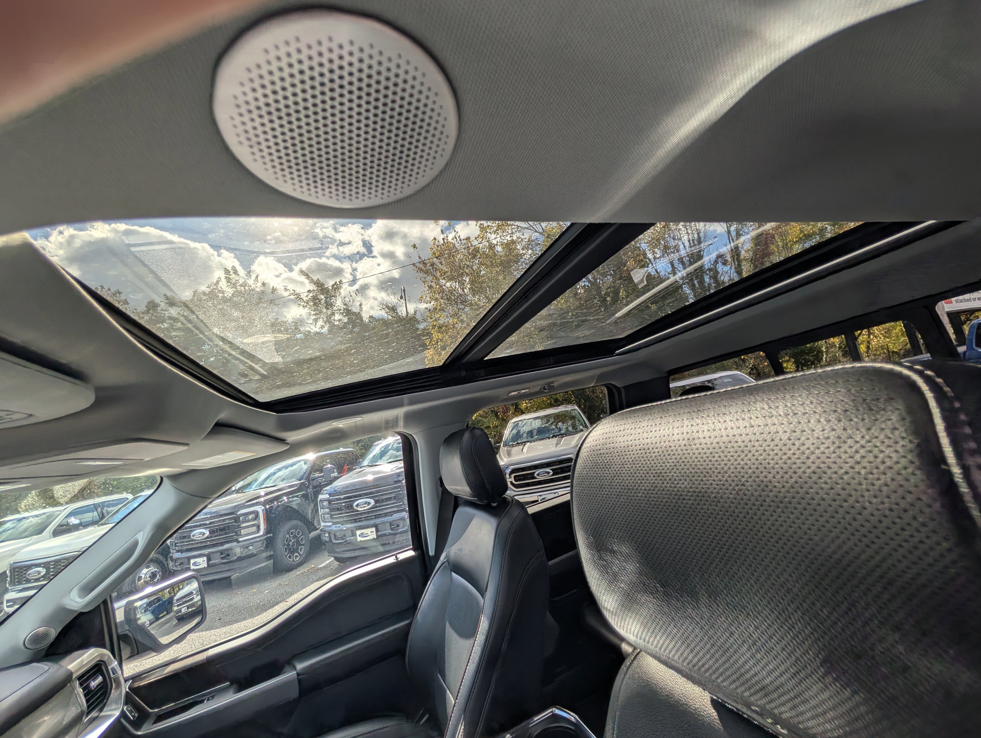 Certified 2022 Ford F150 Lariat w/ Equipment Group 502A High image 20