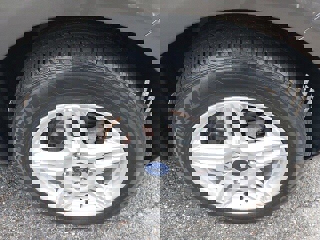 Certified 2018 Ford Fiesta SE image 11