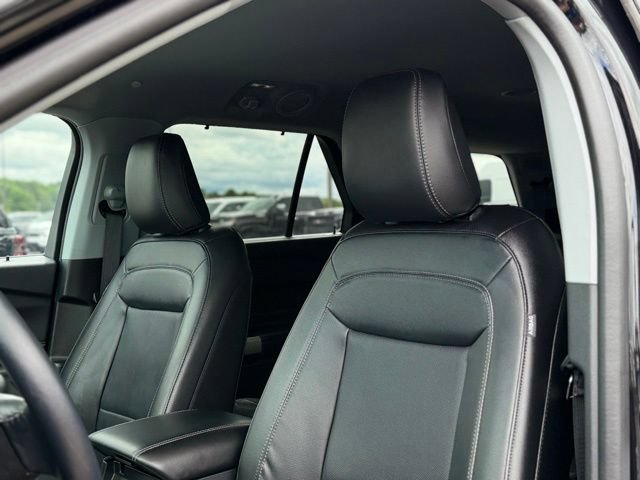 Certified 2023 Ford Explorer Limited w/ Hybrid Equipment Group 310A AWD/4WD image 14