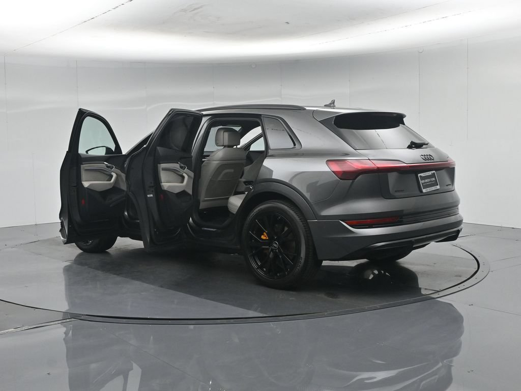 Used 2022 Audi e-tron Chronos w/ Chronos Package AWD/4WD image 39