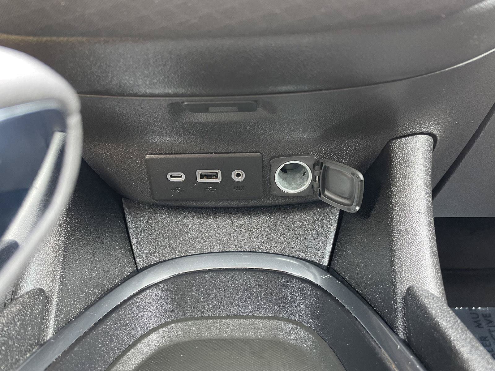 Used 2025 Chevrolet Malibu LT FWD image 28
