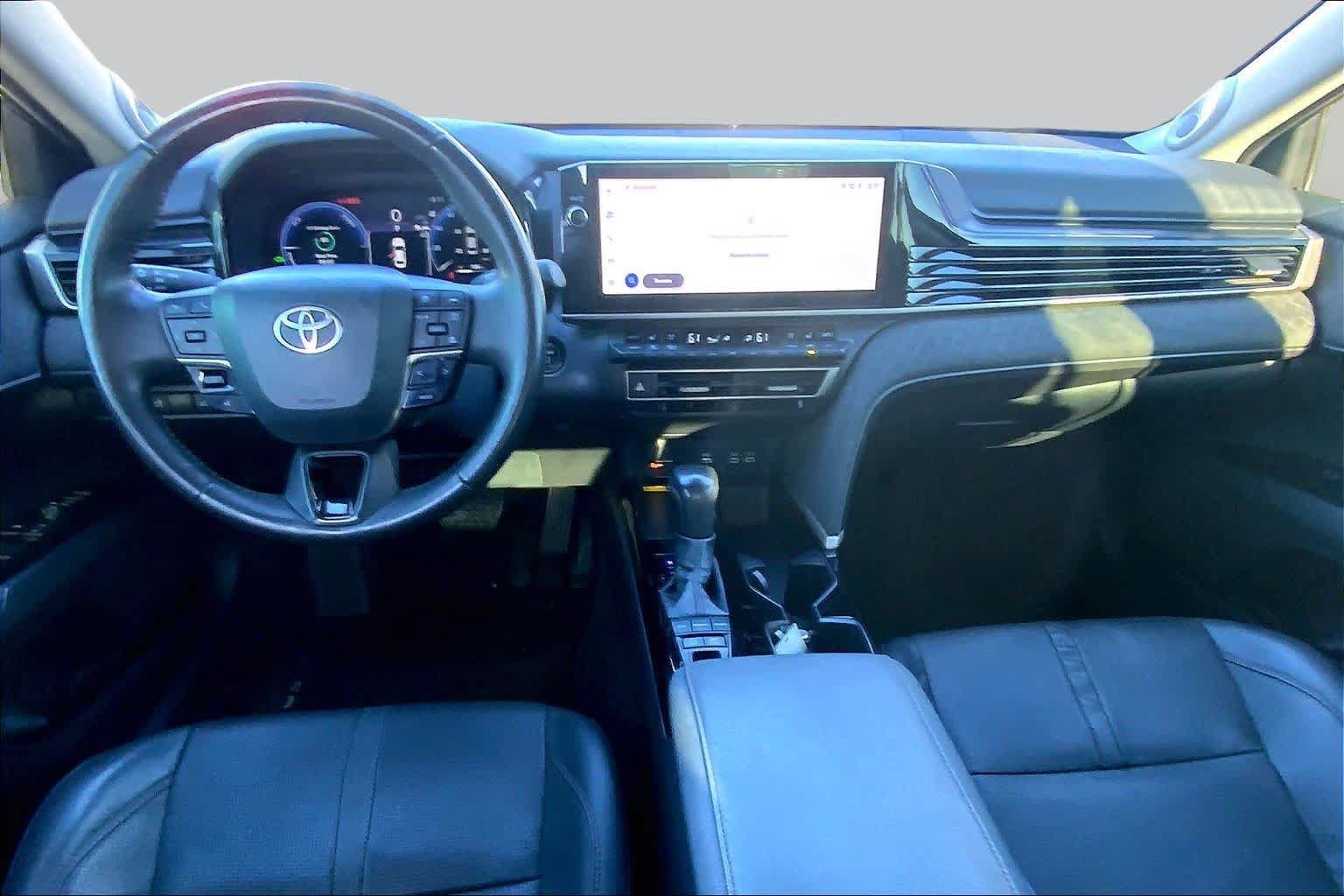 Used 2025 Toyota Camry XLE w/ Premium Package FWD image 16