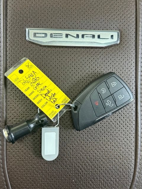 Used 2025 GMC Sierra 2500 Denali w/ Technology Package AWD/4WD image 36
