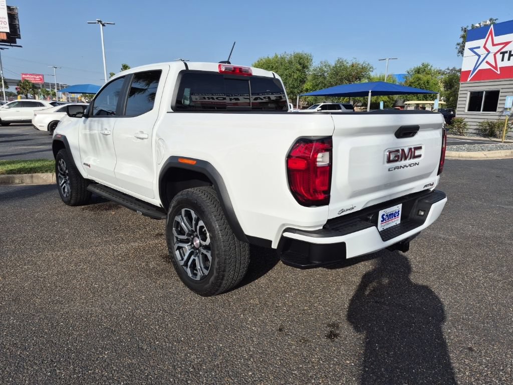 Used 2024 GMC Canyon AT4 AWD/4WD image 3