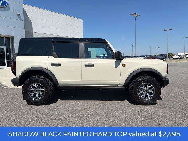 Certified 2025 Ford Bronco Badlands AWD/4WD image 3