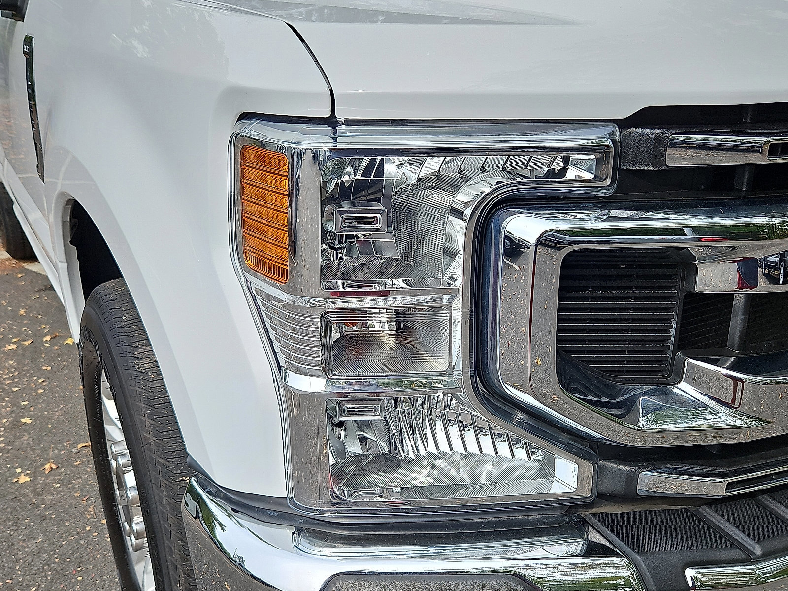 Certified 2022 Ford F350 XLT image 28