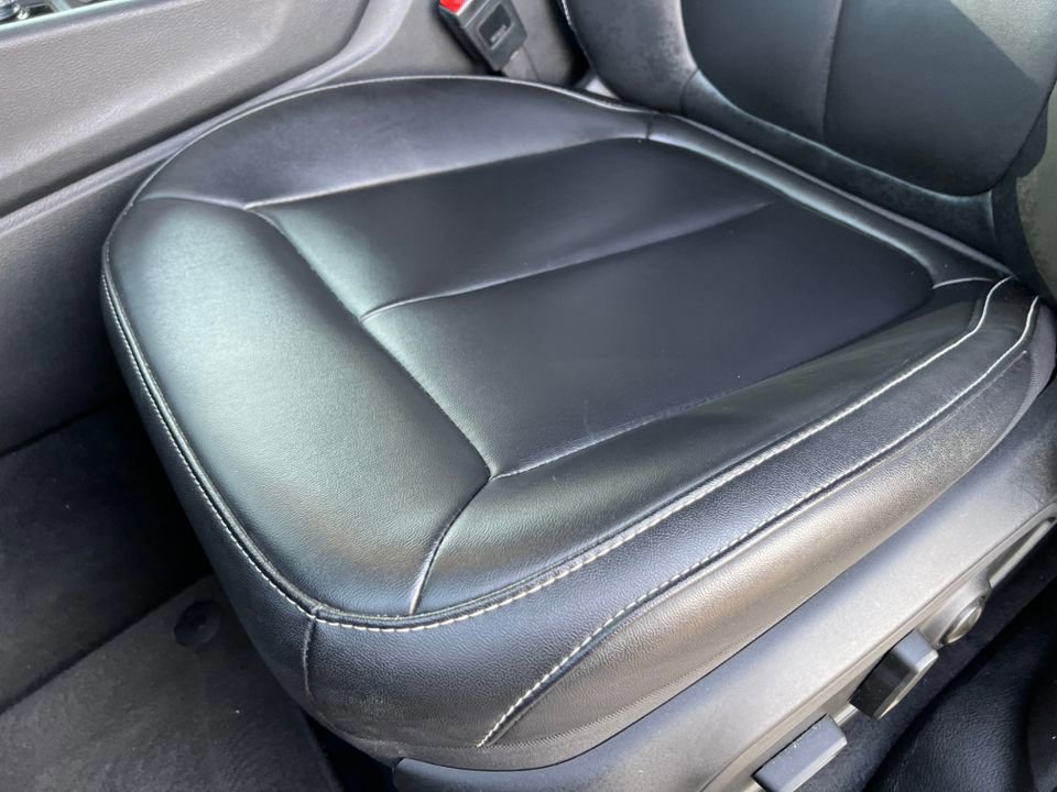 Used 2024 Jeep Grand Cherokee Limited w/ Trailer Tow Package image 15