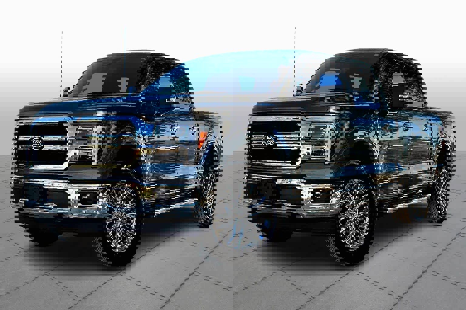 Certified 2025 Ford F150 Lariat w/ Equipment Group 501A Mid image 6