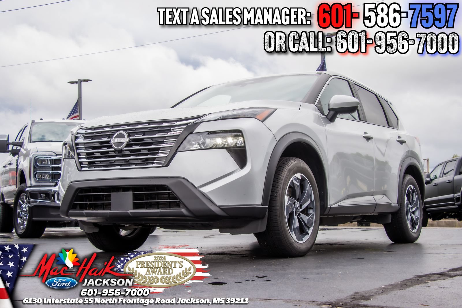 Used 2024 Nissan Rogue SV AWD/4WD image 2