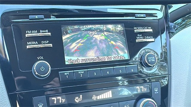 Used 2018 Nissan Rogue Sport SV image 30