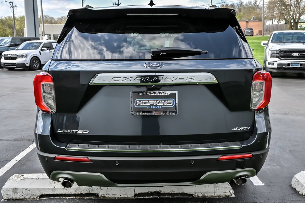 Certified 2023 Ford Explorer Limited AWD/4WD image 9